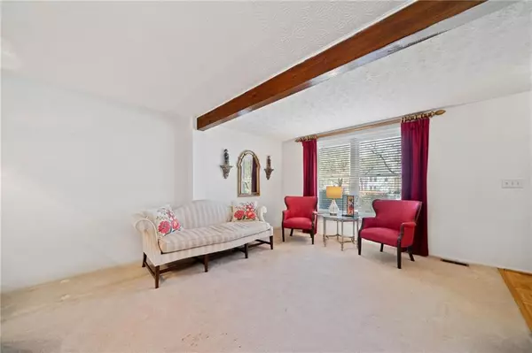 Roswell, GA 30076,288 ROSWELL COMMONS CIR