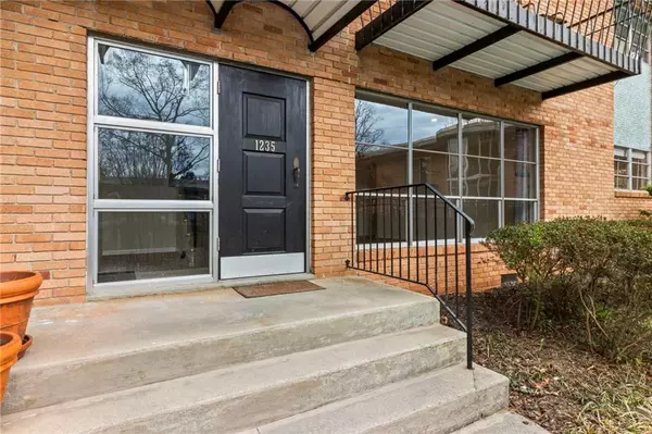 Atlanta, GA 30324,1235 Woodland AVE NE #1