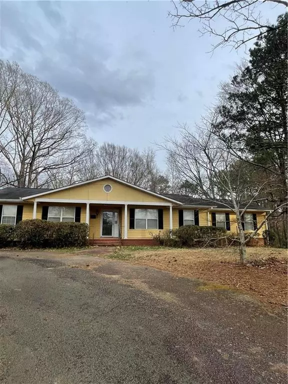 2981 W Point RD, Lagrange, GA 30240