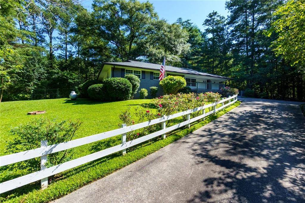 Waleska, GA 30183,6434 Reinhardt College Pkwy