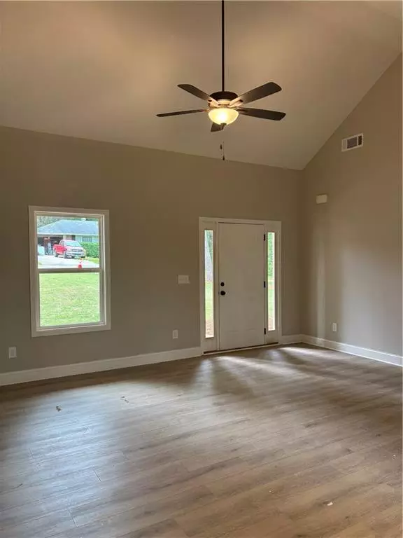 Covington, GA 30014,8141 Hickory DR