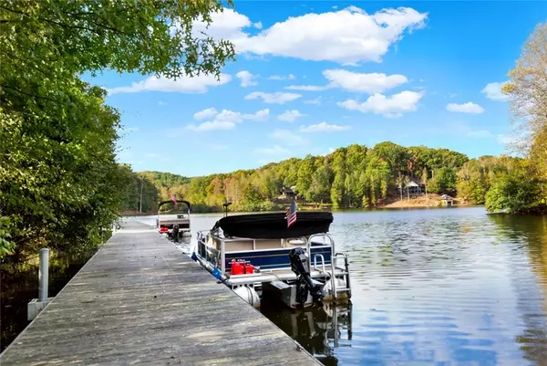 Cleveland, GA 30528,140 Forked Leaf RD