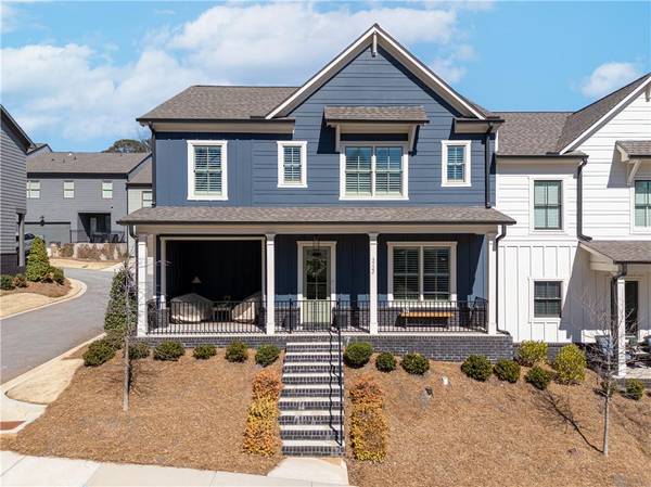 5722 Main ST, Flowery Branch, GA 30542