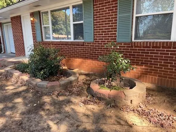 Stone Mountain, GA 30083,687 N Hairston RD