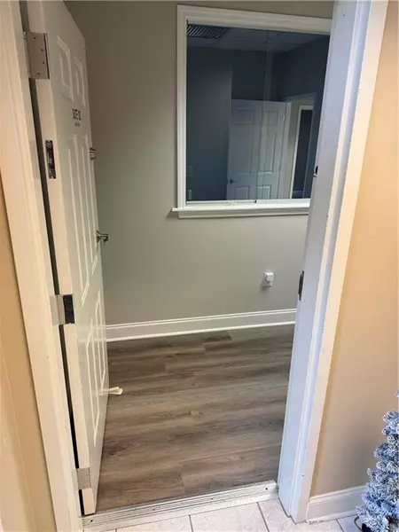 25 Whitlock PL SW #102, Marietta, GA 30064