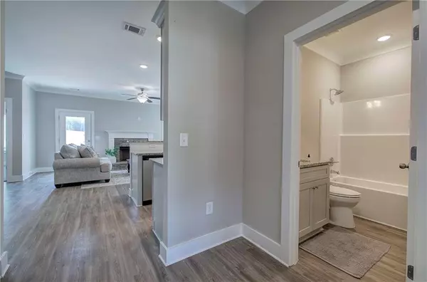 Cartersville, GA 30121,203 Daisy CT NE
