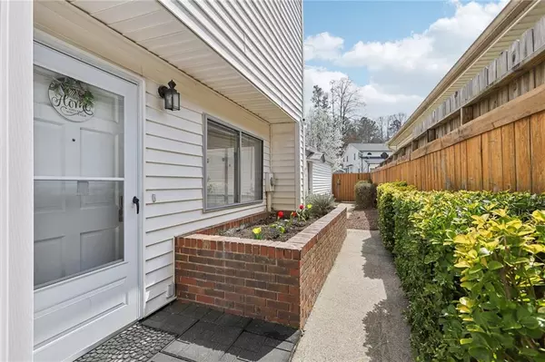 Marietta, GA 30067,2979 Grey Squirrel CT SE