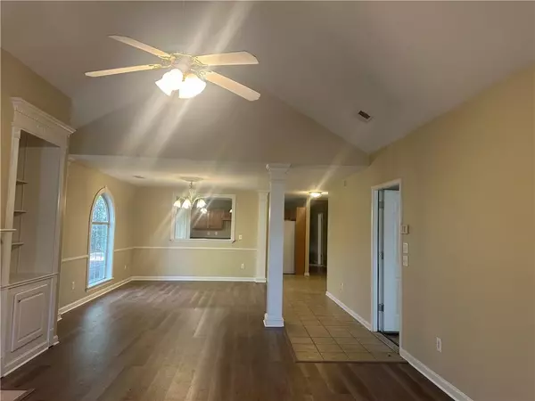 Buford, GA 30518,5860 Elm Tree DR