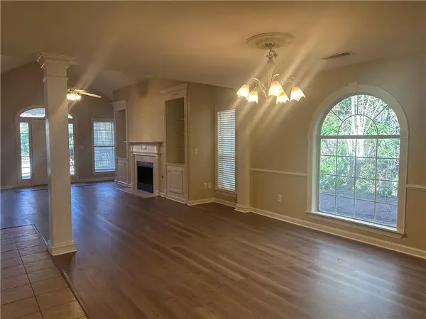 Buford, GA 30518,5860 Elm Tree DR
