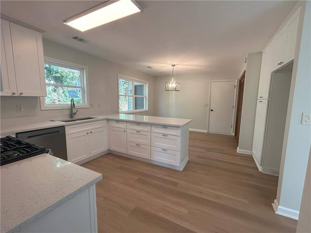 Marietta, GA 30062,3825 Emerson ST