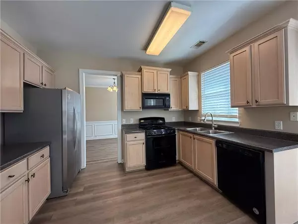 Locust Grove, GA 30248,2728 Sandalwood CIR