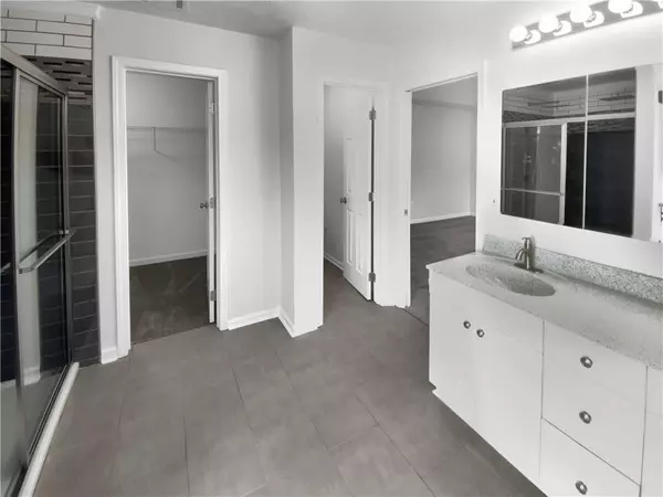 Hoschton, GA 30548,1200 Platinum DR