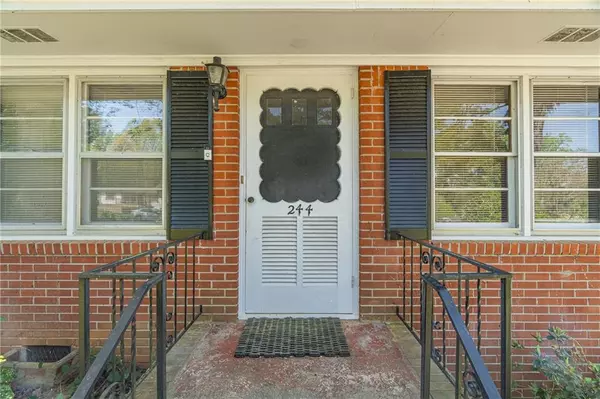 Smyrna, GA 30082,244 Hurt DR SE