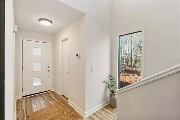 Alpharetta, GA 30022,10 Colony Ridge DR
