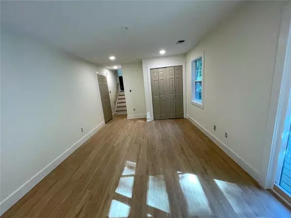 Newnan, GA 30263,107 Lake Ridge RD