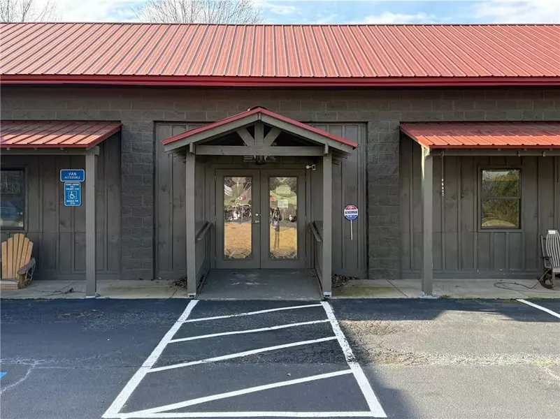 145 Foothills Pkwy, Marble Hill, GA 30148