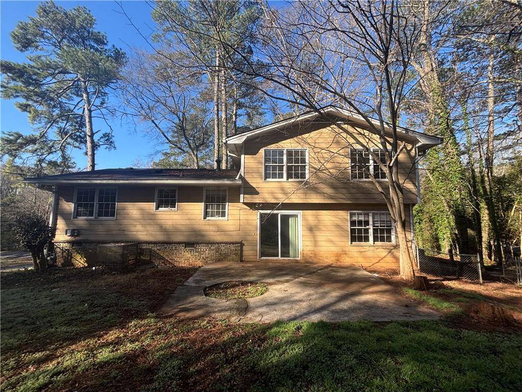 4820 Banner Elk DR, Stone Mountain, GA 30083