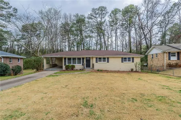 3202 Betty CIR, Decatur, GA 30032