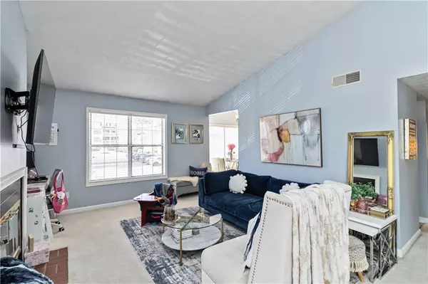 Peachtree Corners, GA 30092,909 Glenleaf DR