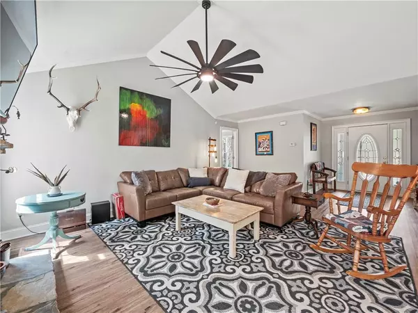 Dahlonega, GA 30533,71 Parks PL