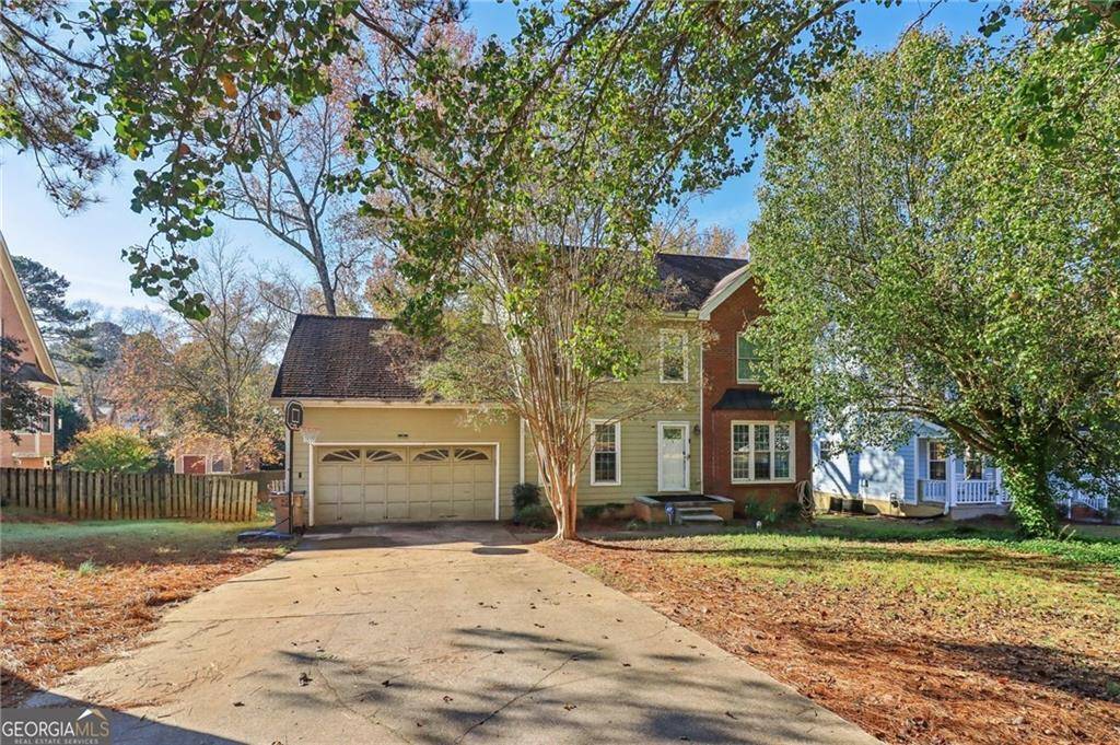 213 Fairbrook LN, Stockbridge, GA 30281