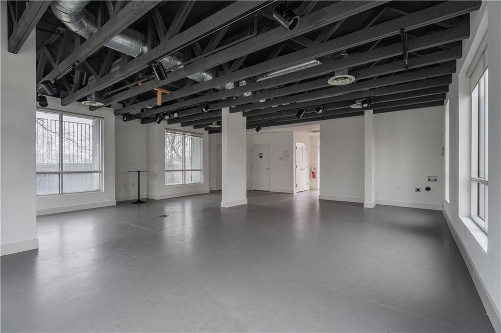Atlanta, GA 30318,692 10th ST NW