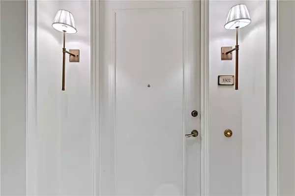 Atlanta, GA 30326,3630 Peachtree RD NE #3302