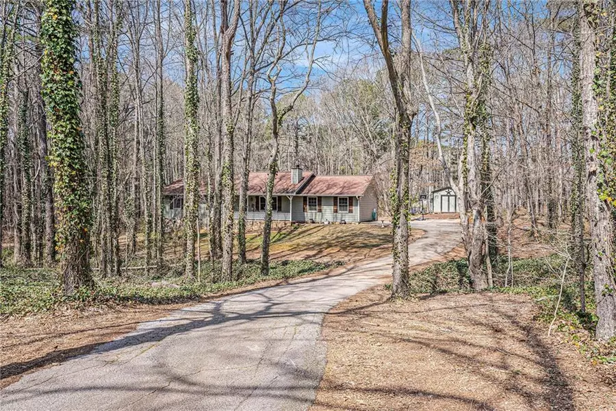 30 Apache CT, Locust Grove, GA 30248