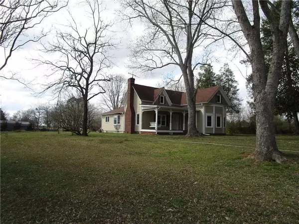 Gainesville, GA 30506,5367 Clarks Bridge RD