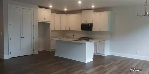 Marietta, GA 30008,1063 Crest Mill DR