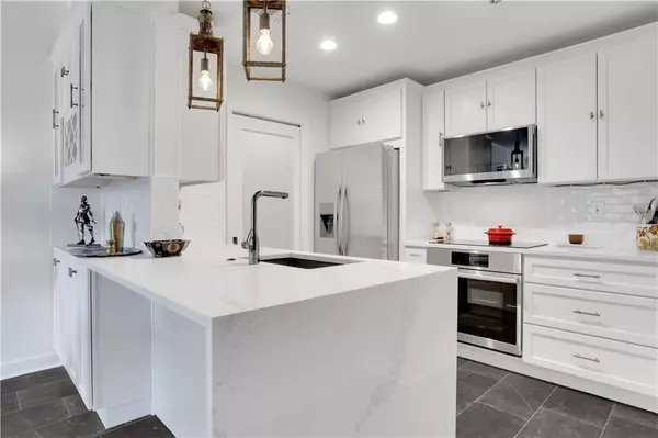 Atlanta, GA 30309,1101 Juniper ST NE #519