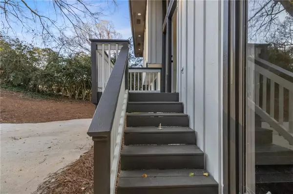 Stone Mountain, GA 30088,353 Colchester DR