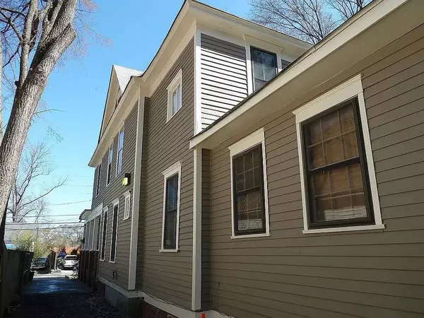 Atlanta, GA 30307,1353 La France ST NE