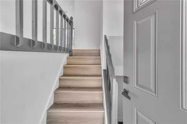 Stone Mountain, GA 30088,5075 S Woodbridge TRL