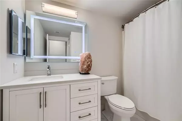 Atlanta, GA 30309,1280 W Peachtree ST NW #2601