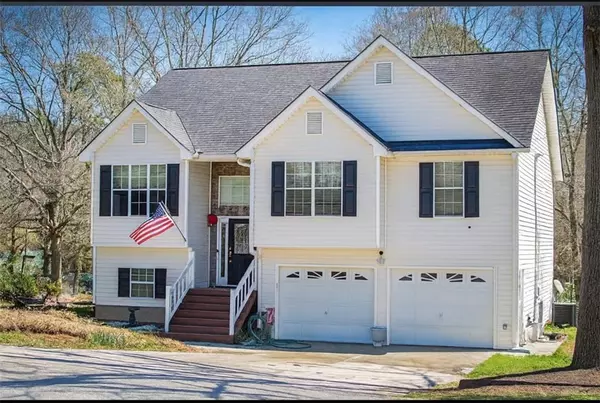 52 Newman DR, Villa Rica, GA 30180