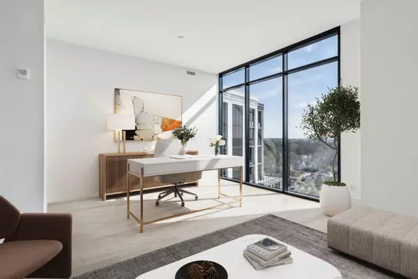 Atlanta, GA 30305,2425 Peachtree RD NE #1705