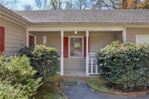 Grayson, GA 30017,2073 Lou CT