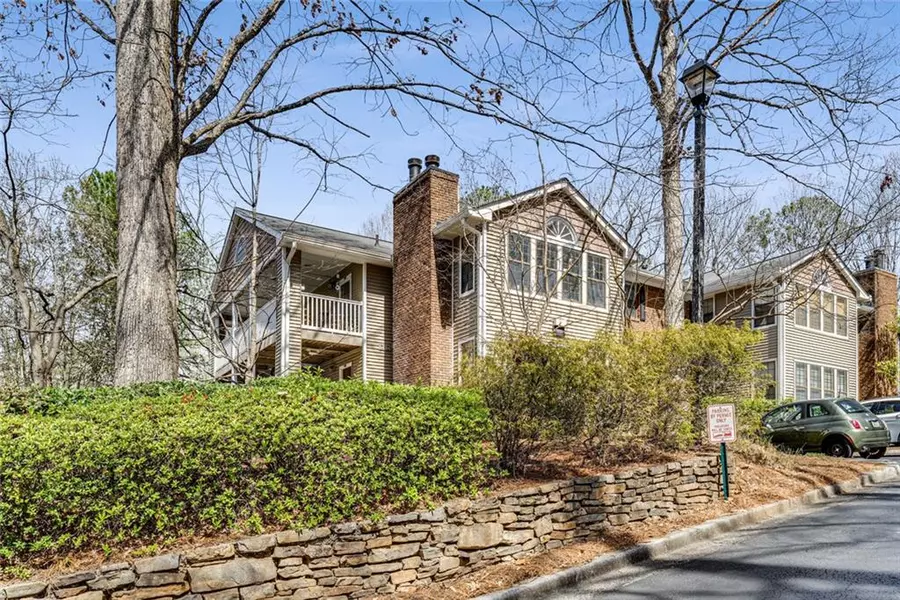 102 Barrington Hills DR, Atlanta, GA 30350