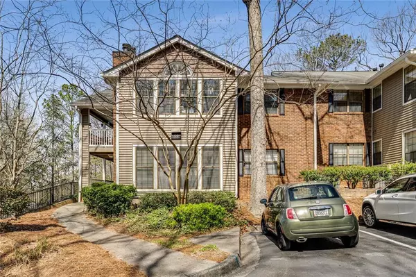 Atlanta, GA 30350,102 Barrington Hills DR