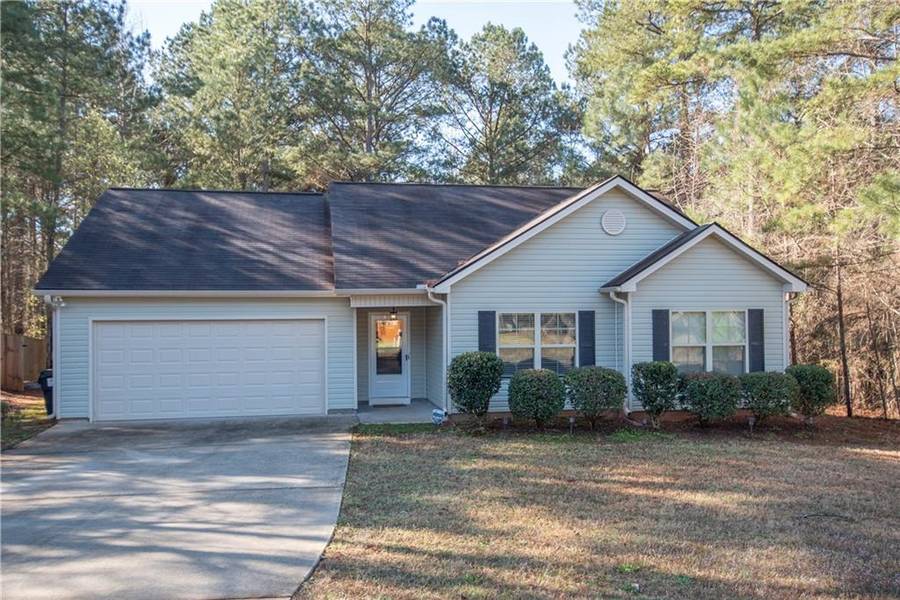 104 Park View DR, Grantville, GA 30220