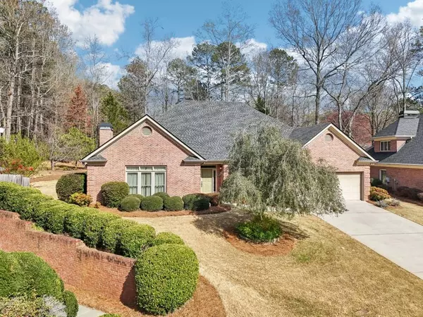 1120 Grace Hill DR, Roswell, GA 30075