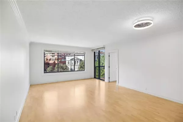 Atlanta, GA 30326,3481 Lakeside DR NE #807