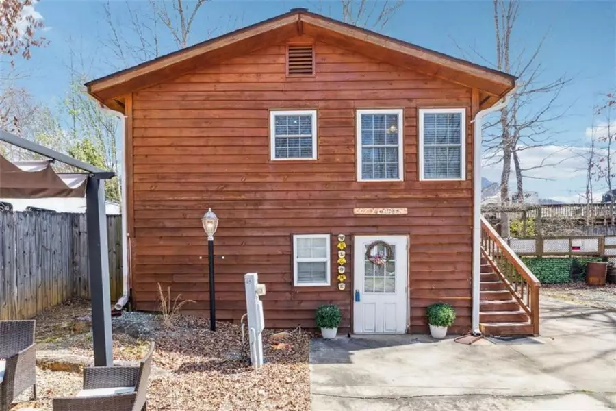 65 Bear Mountain TRL, Cleveland, GA 30528