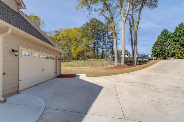 Winder, GA 30680,13 Creekside DR