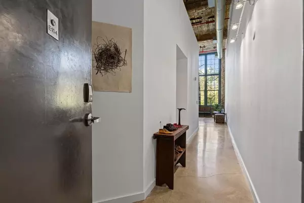 Atlanta, GA 30312,170 Boulevard SE #104E