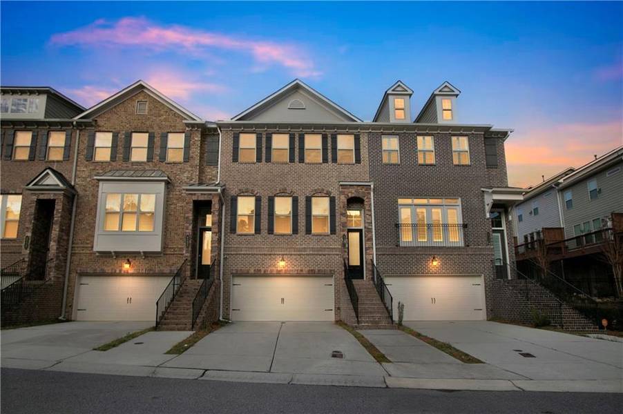 4121 Townsend LN, Atlanta, GA 30346