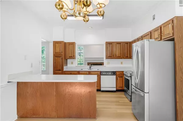 Roswell, GA 30075,165 River Ridge LN