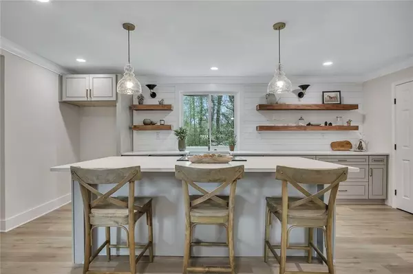 3346 Yellow Creek RD Ball Ground, GA 30107