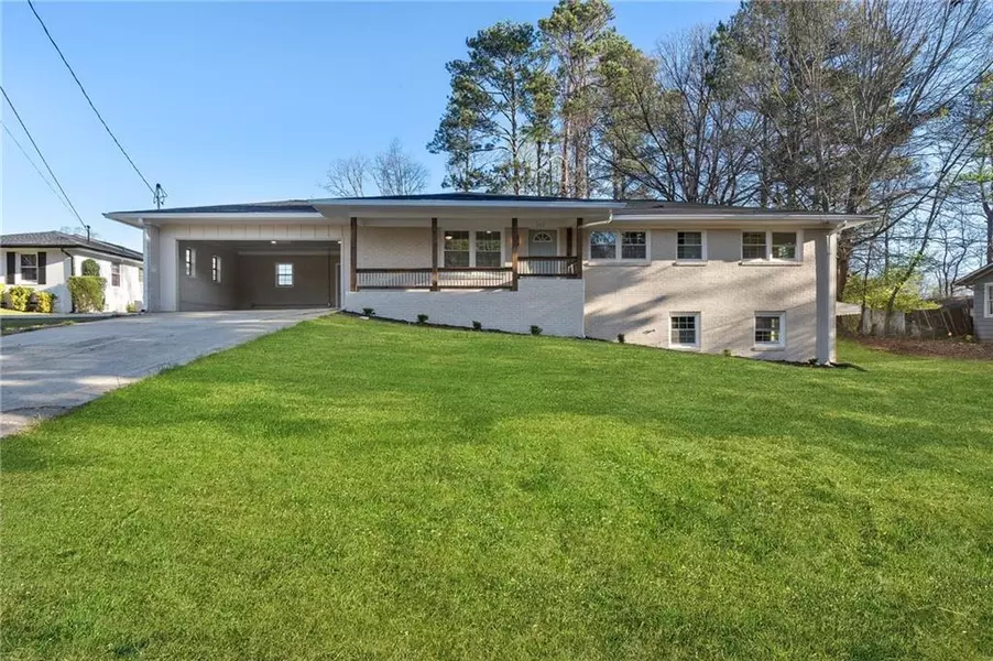 592 Boggs RD SW, Mableton, GA 30126
